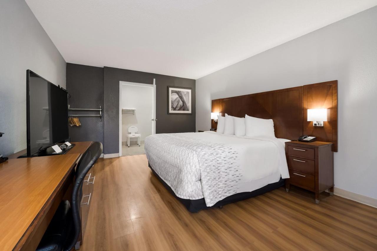 Rockford East Villa Екстериор снимка
