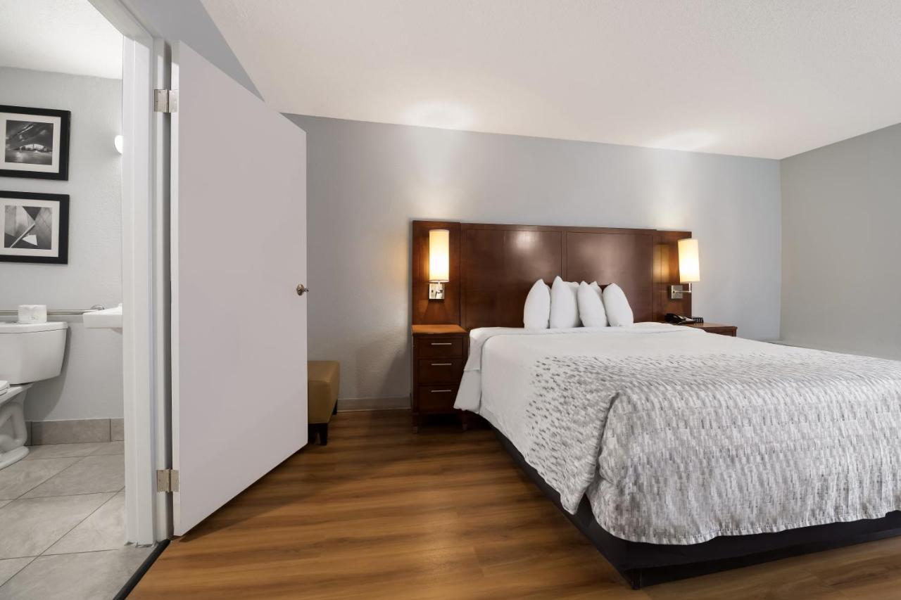 Rockford East Villa Екстериор снимка