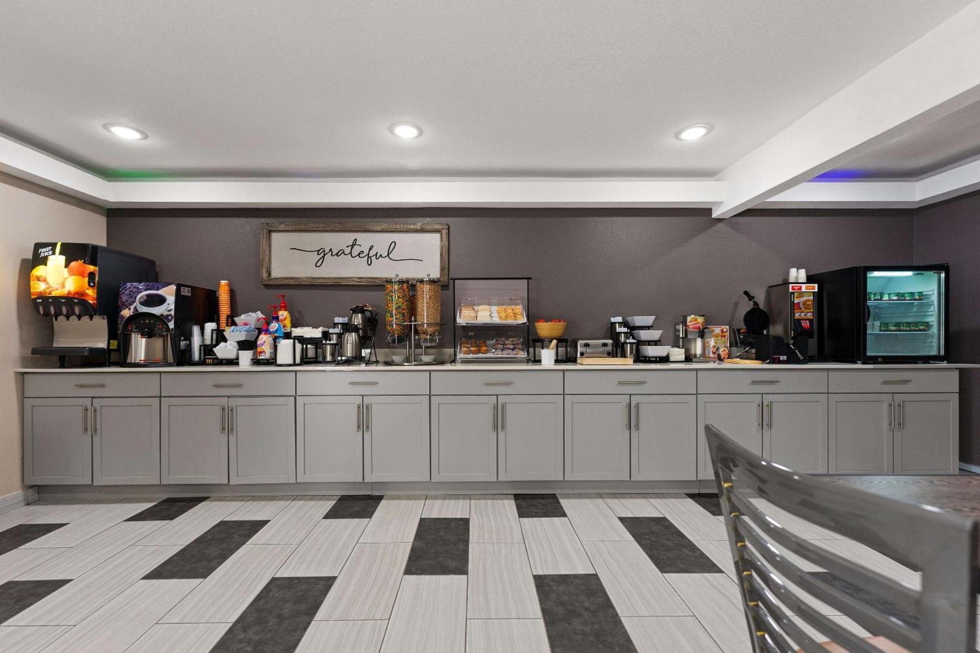 Rockford East Villa Екстериор снимка