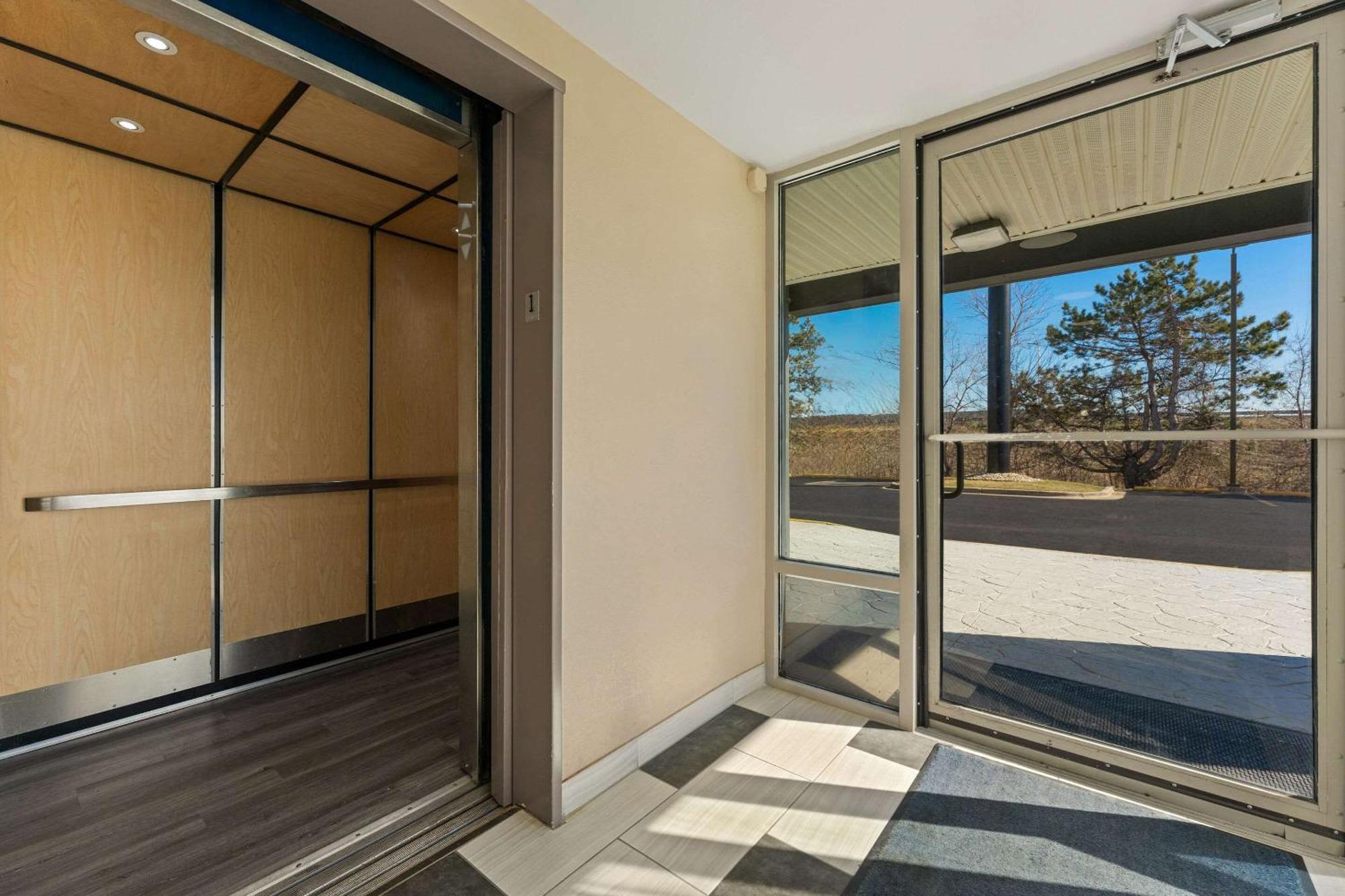 Rockford East Villa Екстериор снимка