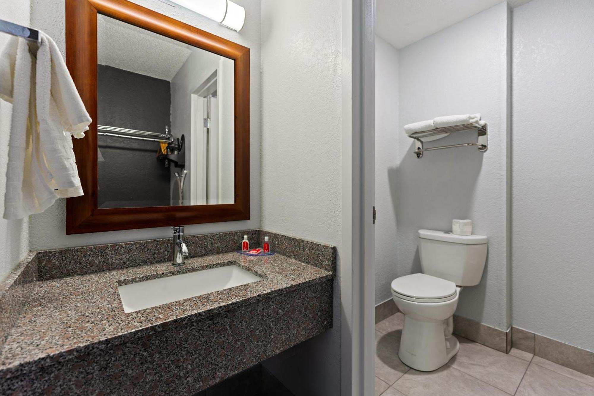 Rockford East Villa Екстериор снимка